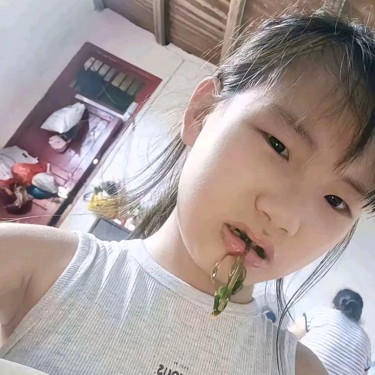别哭圆圆坚强