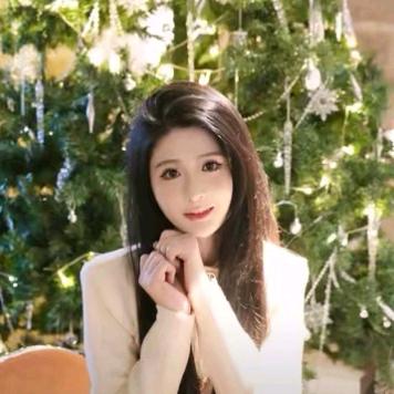 阎 IU