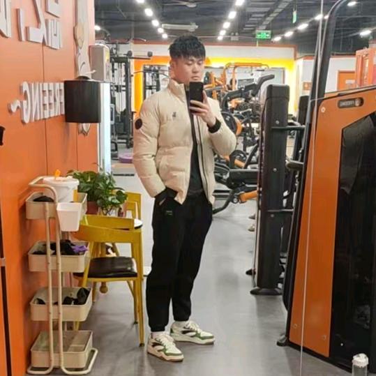 自由教练柳絮百元私教