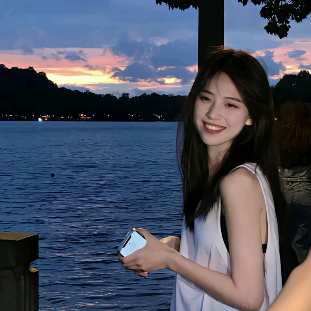 温柔如眸的瑶妹妹头像