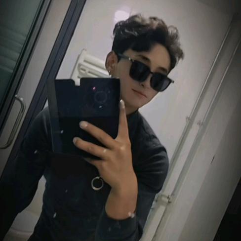 ⚜♨️雪山男子♨️⚜