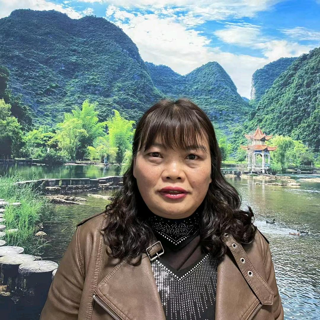 宋姐每晚上8点半开播