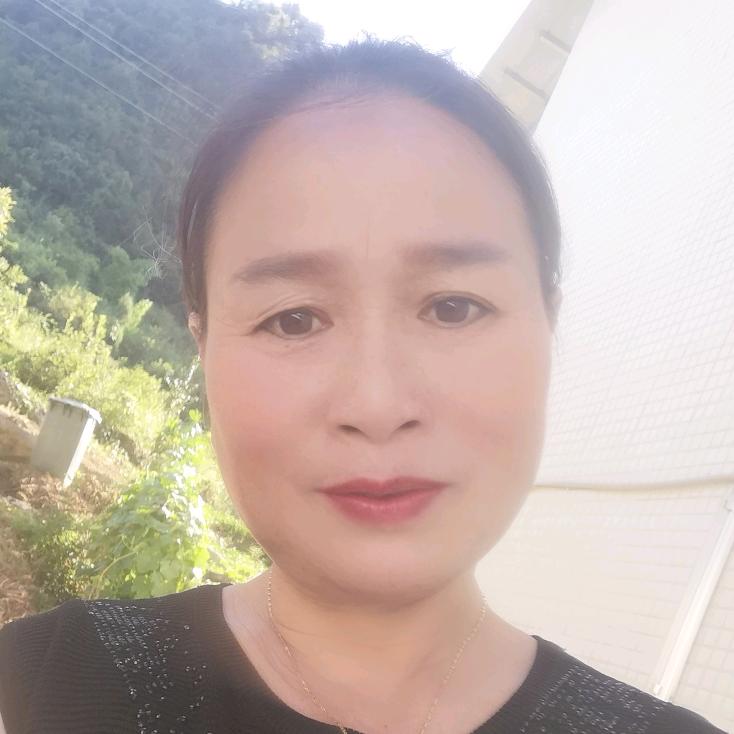 四个乖孙孙的奶奶
