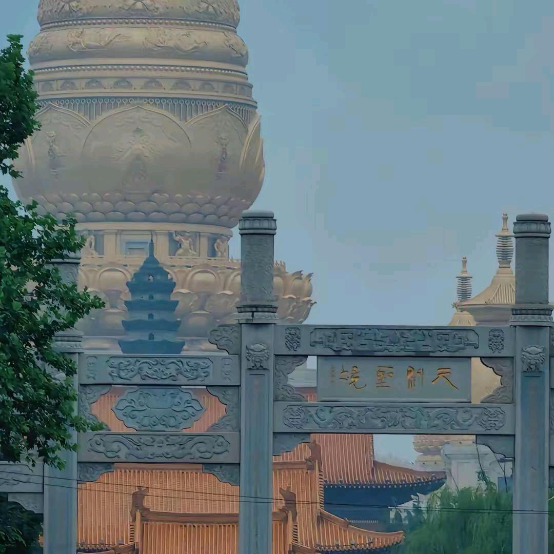 三官庙的水渠青