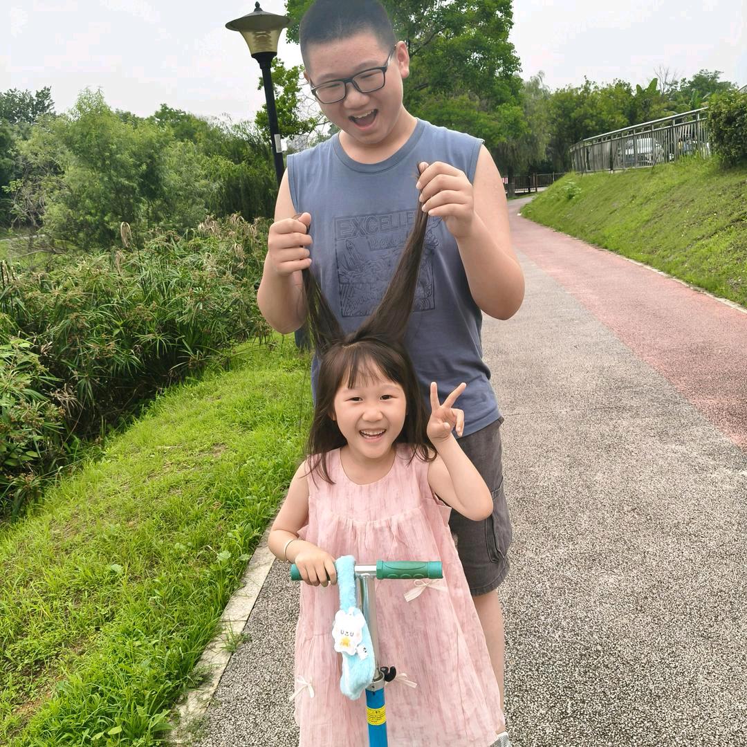 怎么会一样呢，不说就一样😂