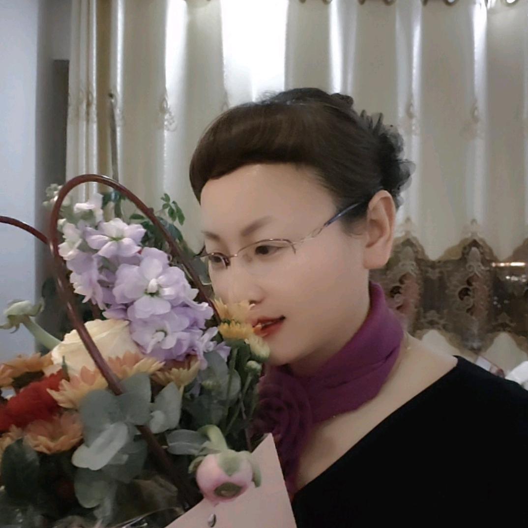 高都大酒店关晋翠