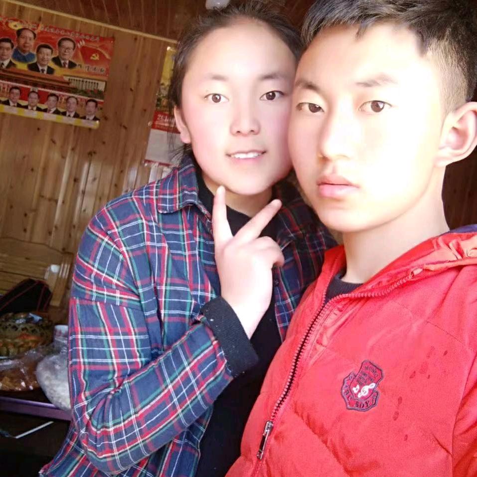 拥忠开心