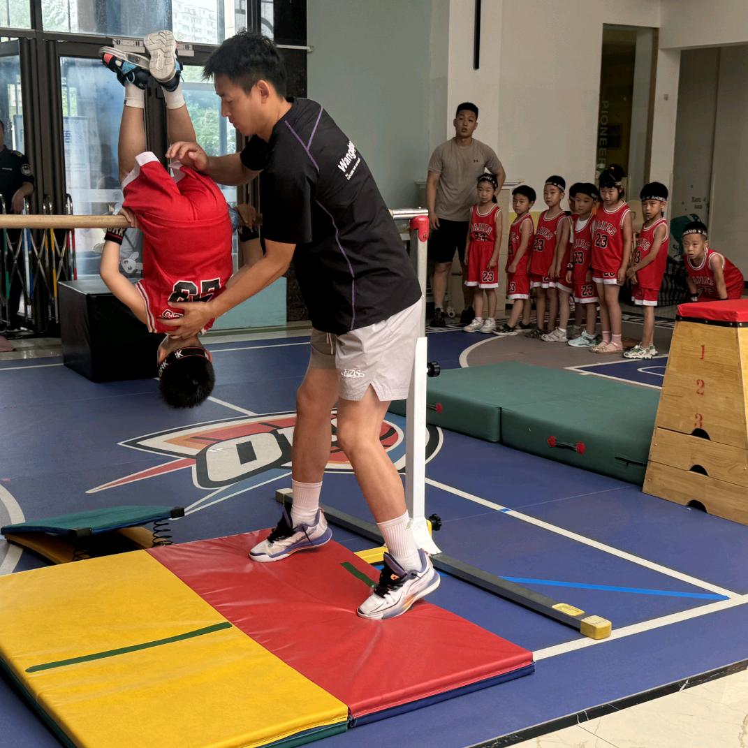 名贤岭尚幼儿园金老师