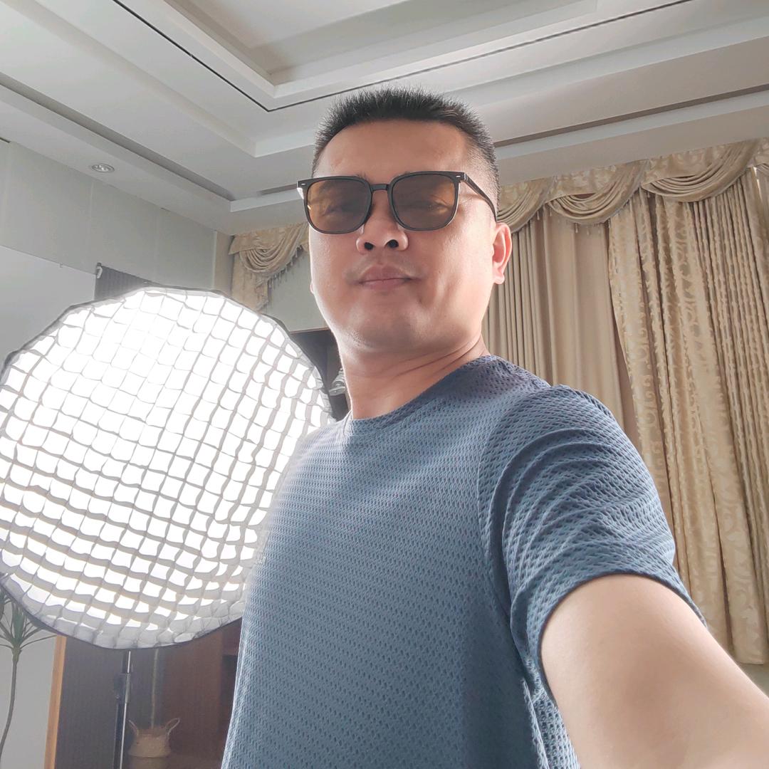 阿进店小二