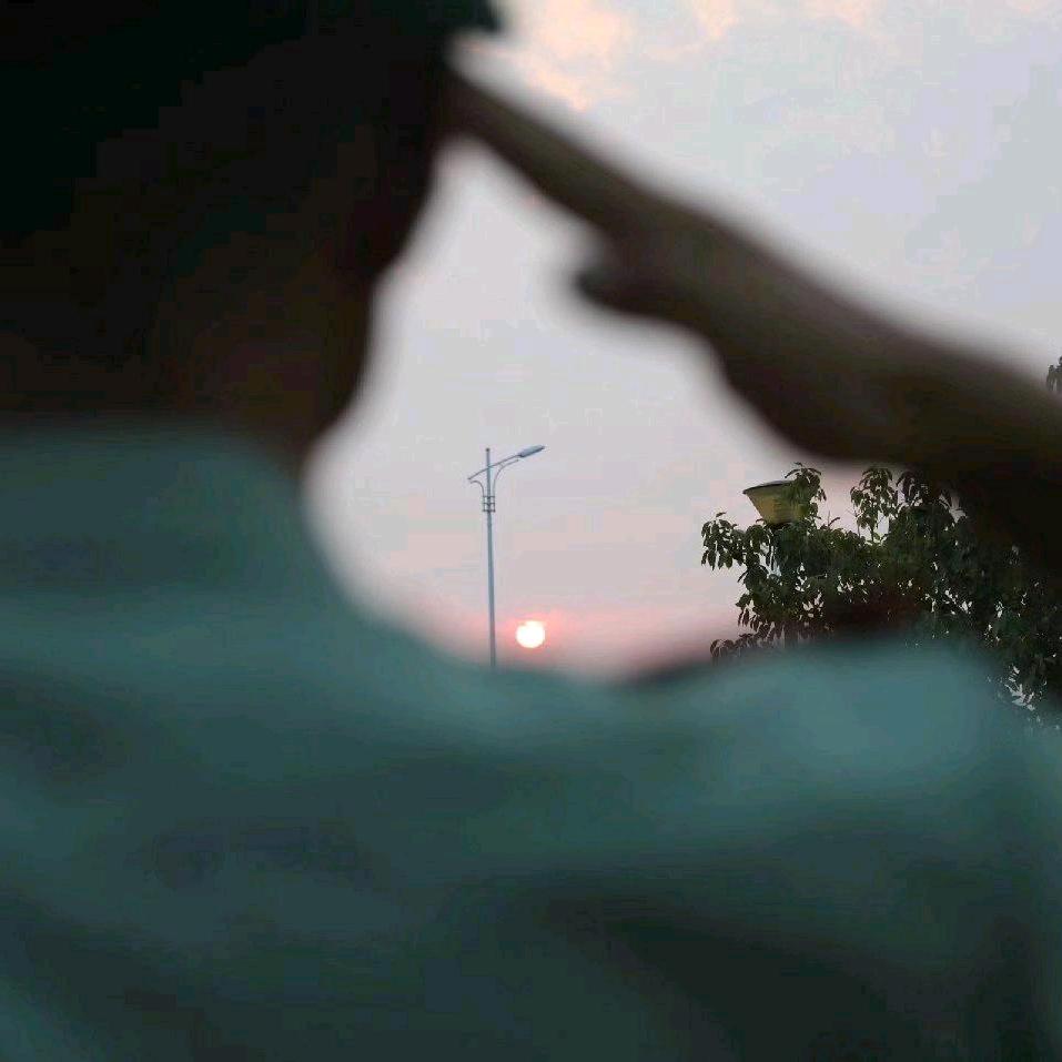 一班副（东东）