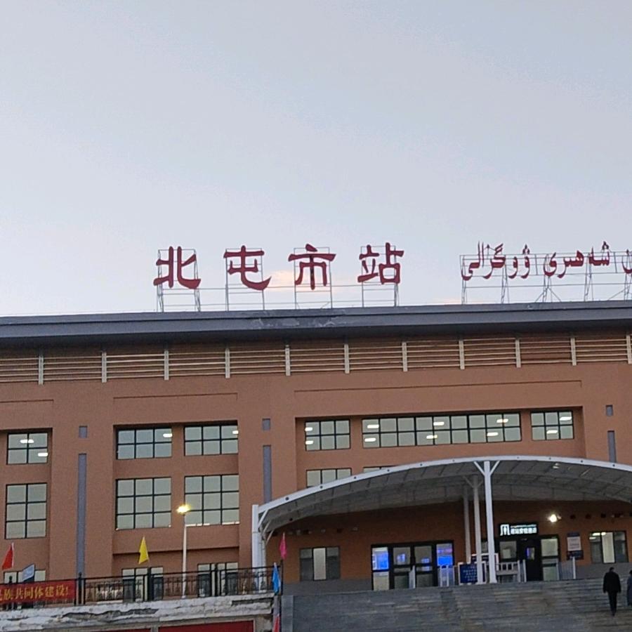 大山里的女汉子