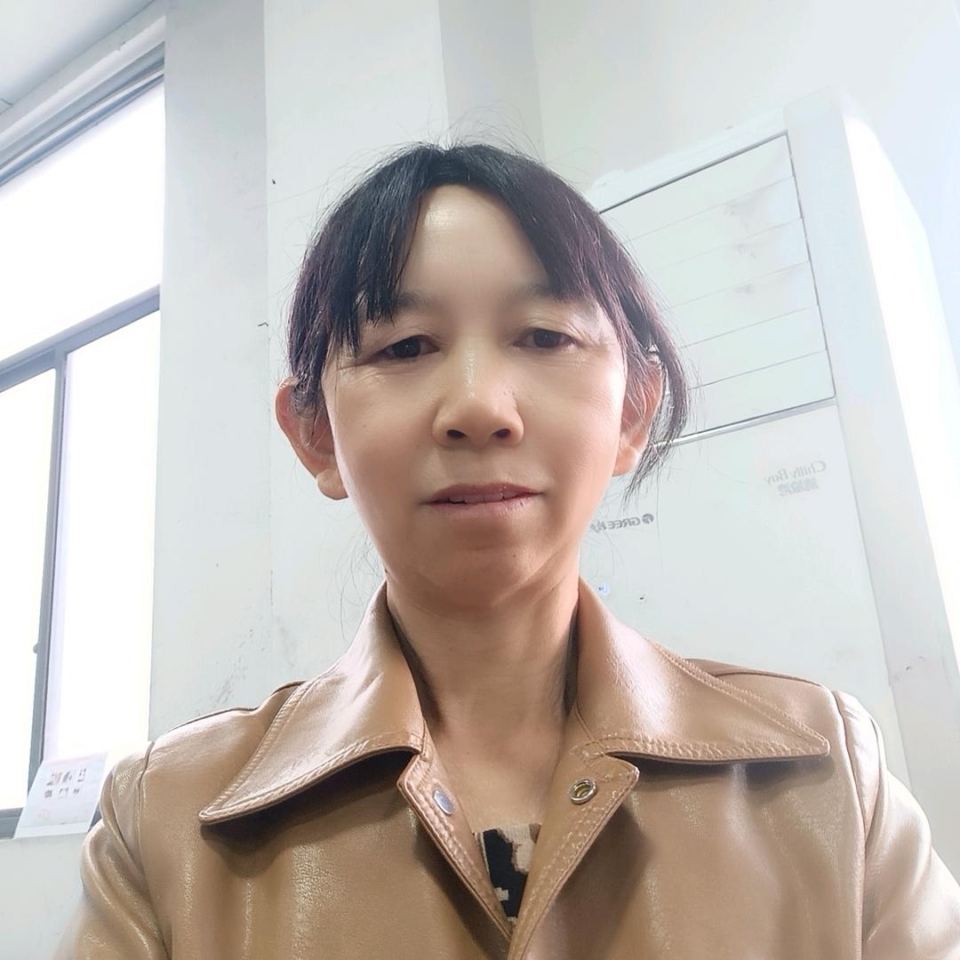 龙二姐聊天主播