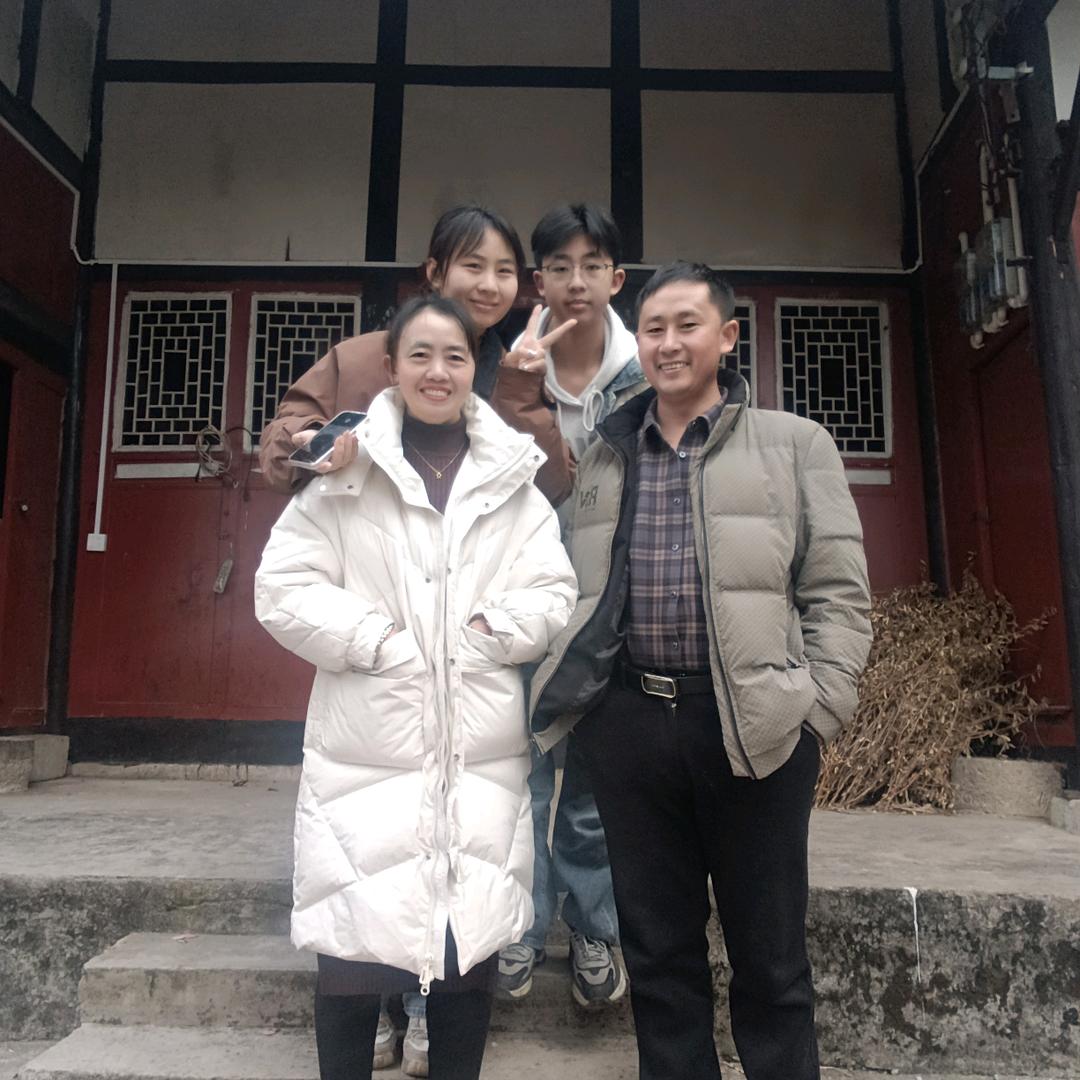 79.10月的喜羊🐑熊治艳