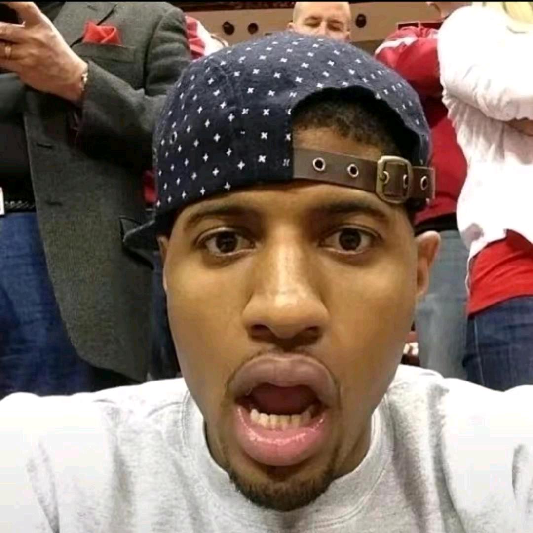 C（见过黑皮熊猫版）