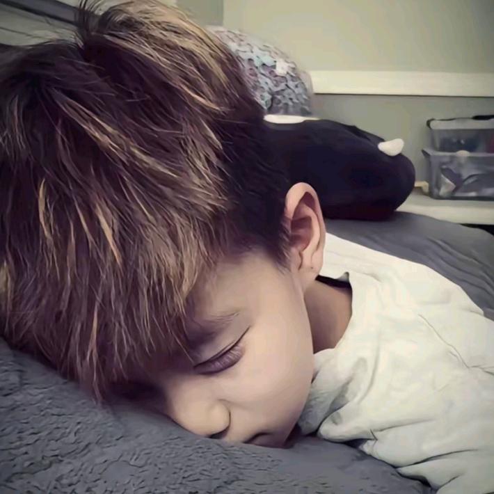 ㅤ ㅤrr