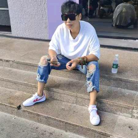 一  哥