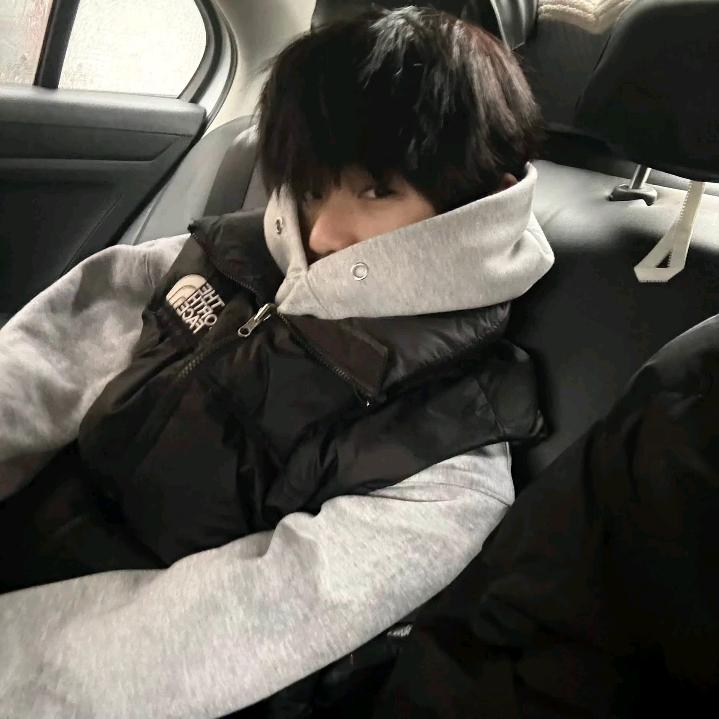 江铄