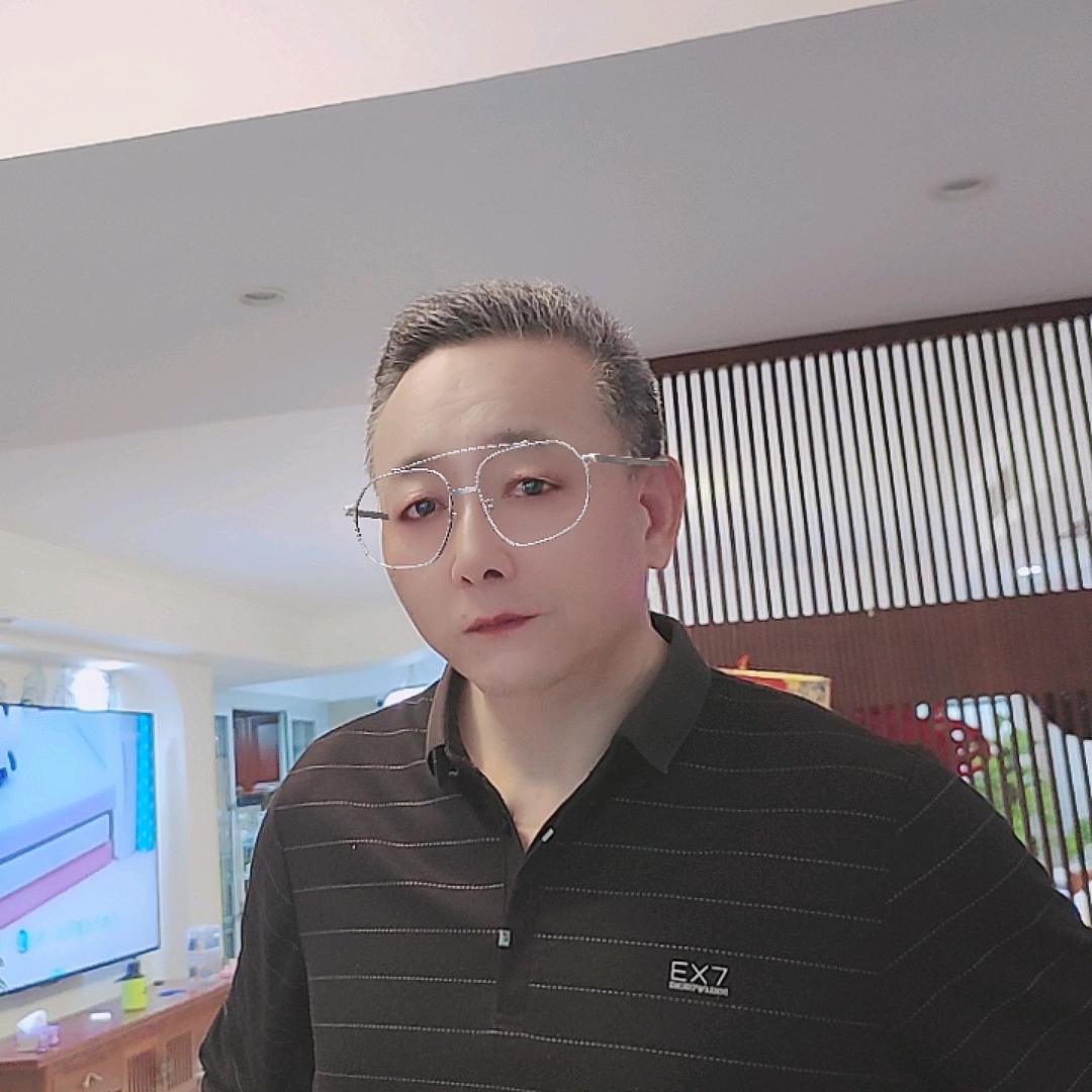 爱鸟大叔