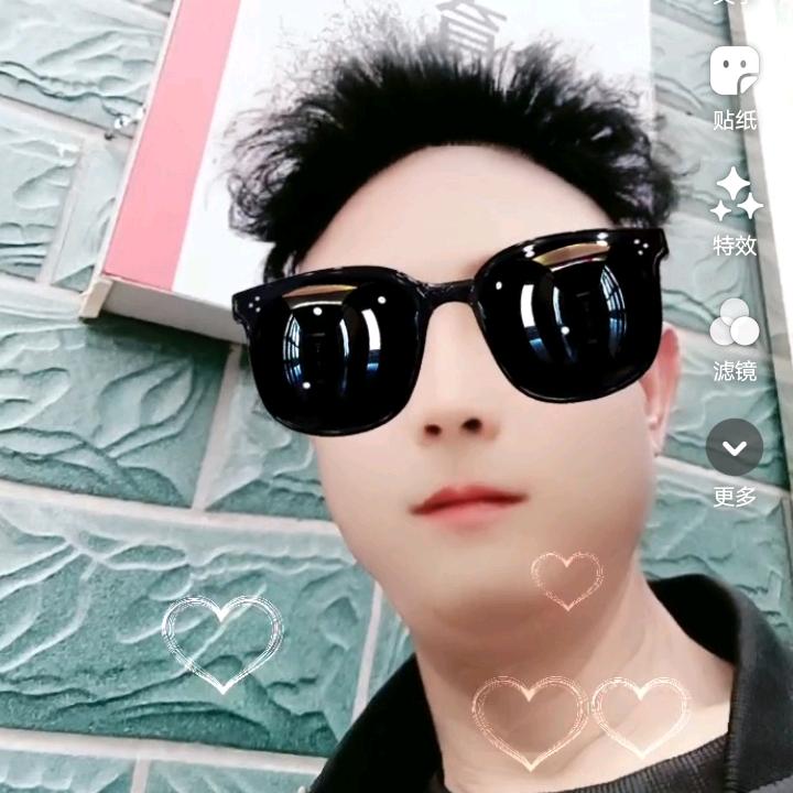 快乐每一天๛ก(ｰ̀ωｰ́ก)