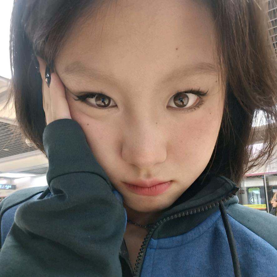 荲云飞