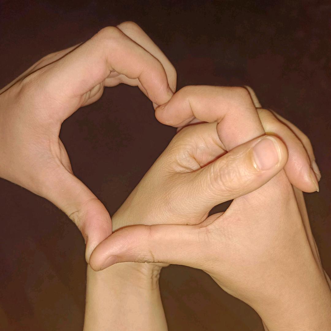 D .  ˡ꯭ᵒᵛ꯭ᵉ ❤️（连赞拉黑)