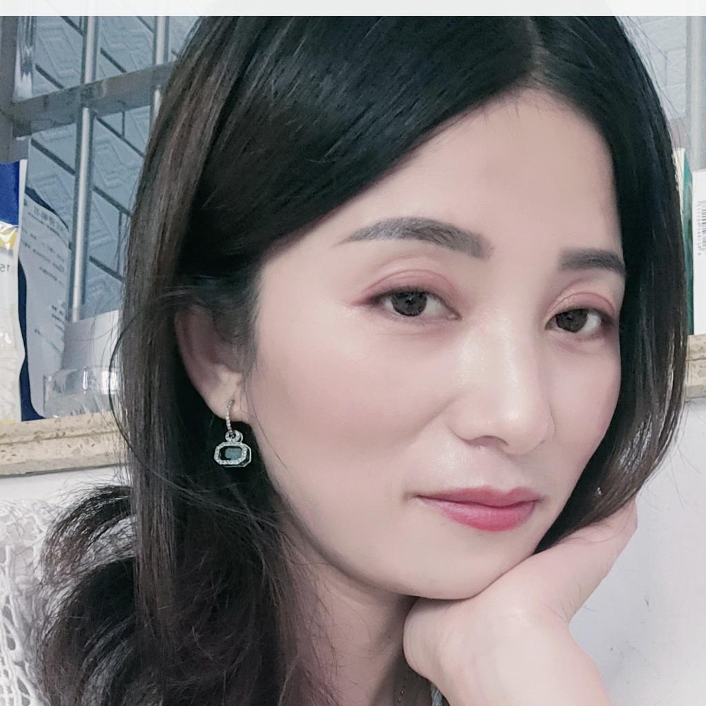 丽LI