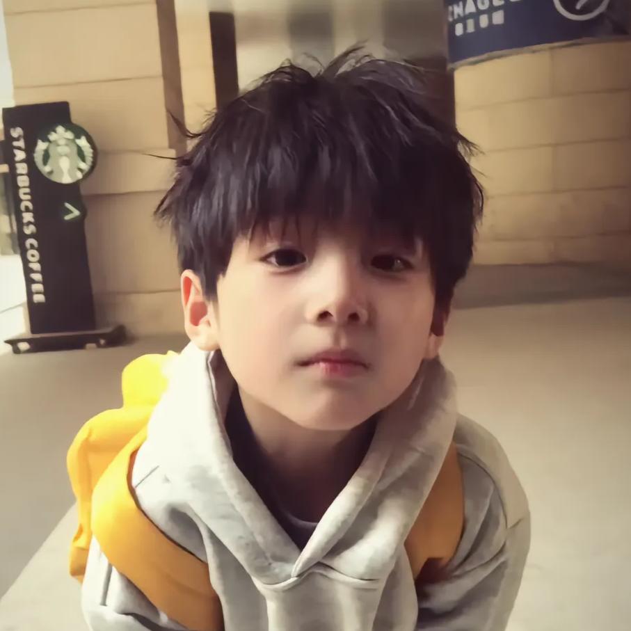 步吃香菜