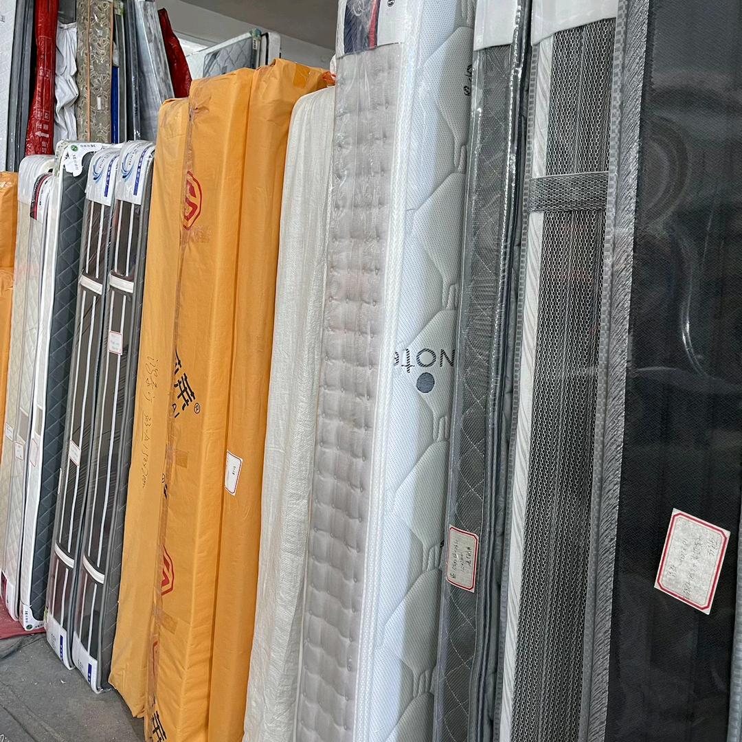 在福州卖床垫的小张