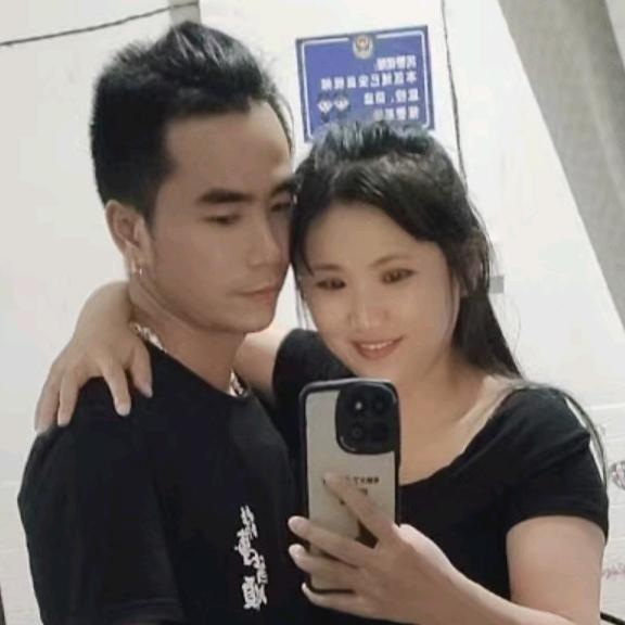 黄石七镜安置房阿飞车行