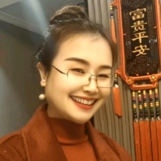 小莉姐