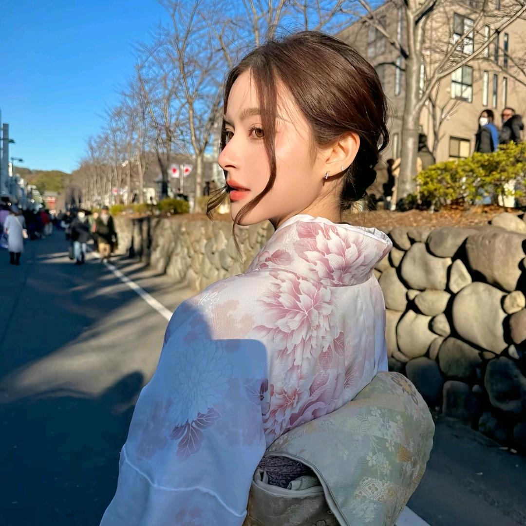 娃娃国女皇头像