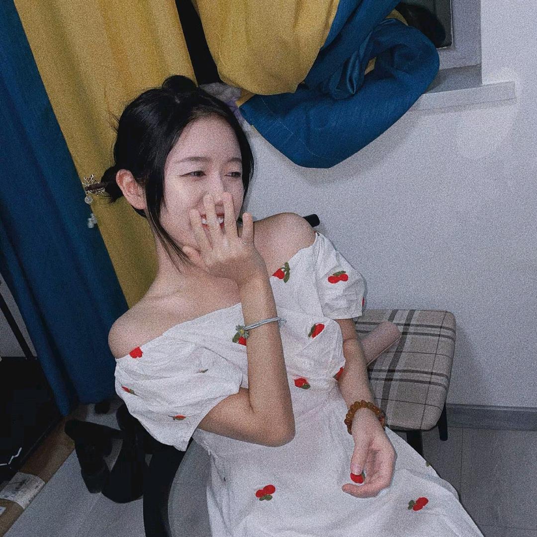 晚晚🎱