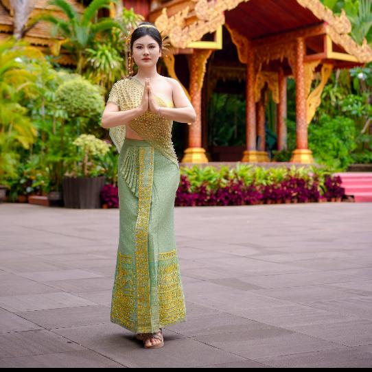 在凤冈修复电瓶的桃子