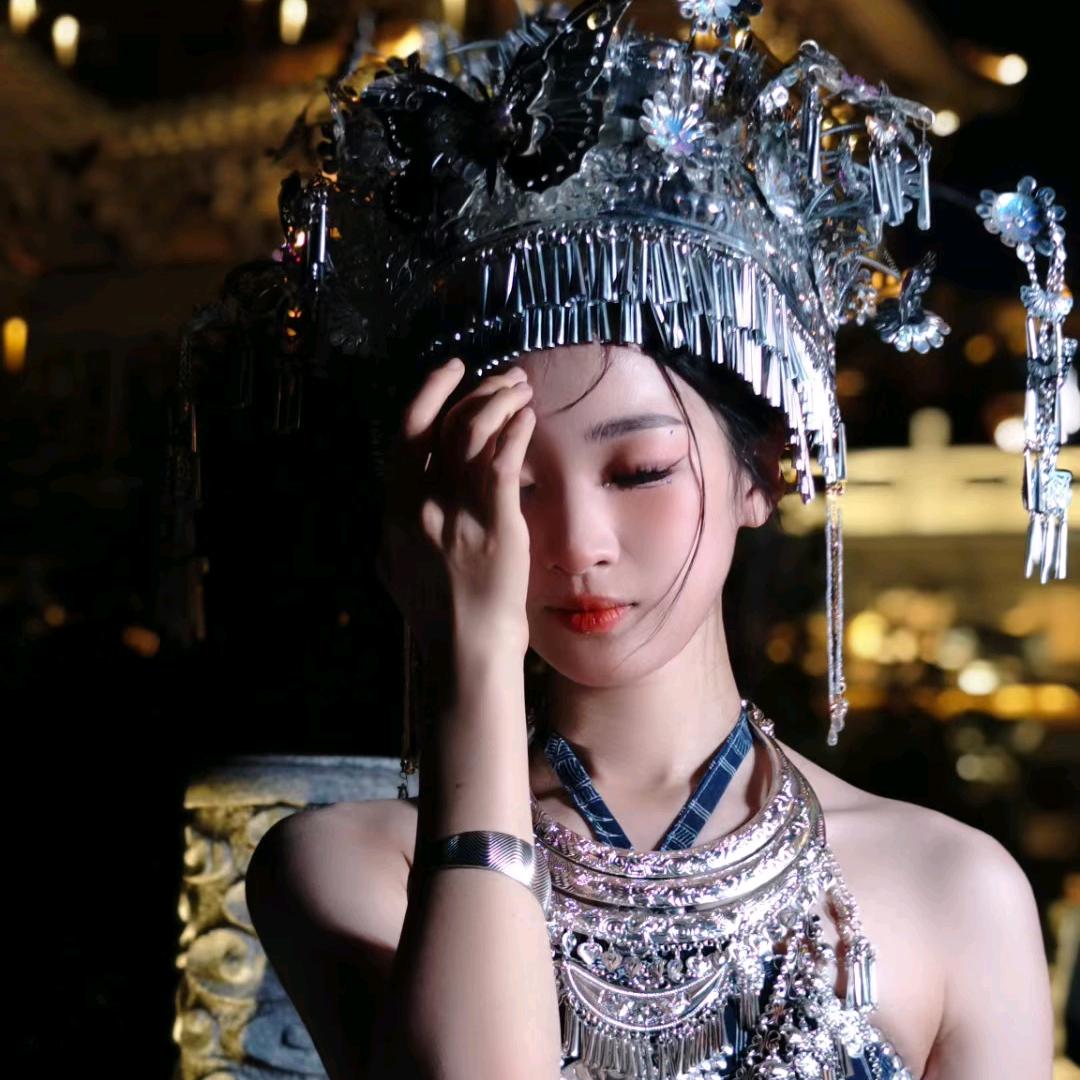刘芮含俊
