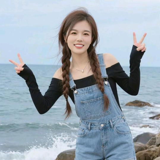 微微一笑😊