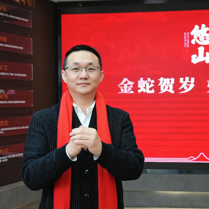 追 梦 者