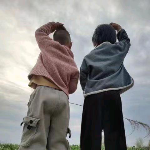 嘟嘟滴滴