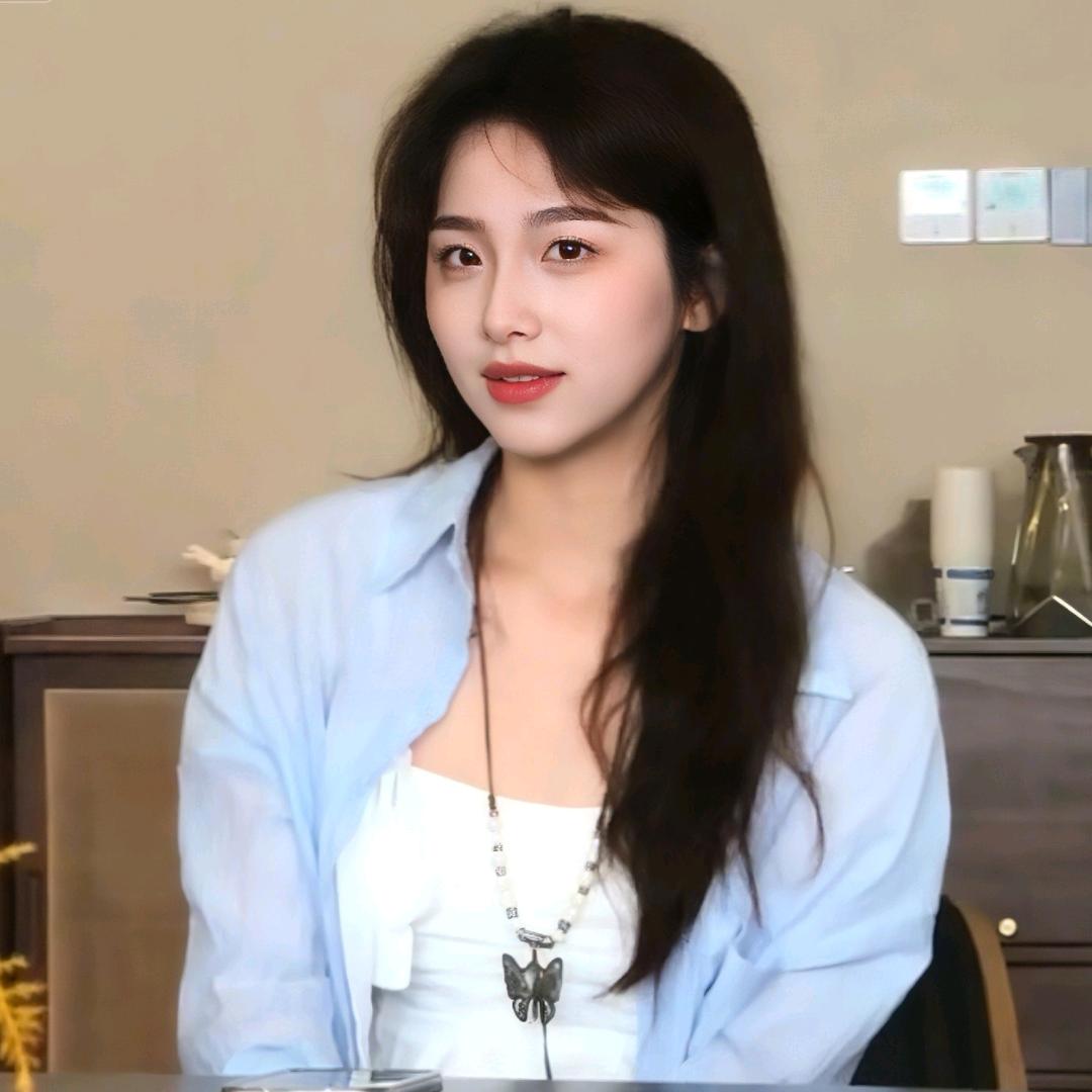 杨秦玖