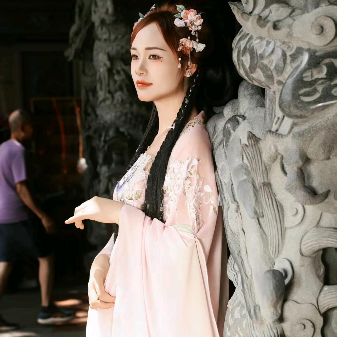 吴美美