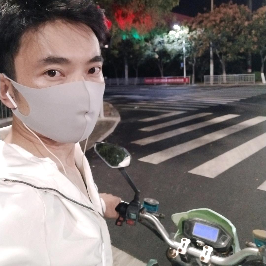 龙行龘龘