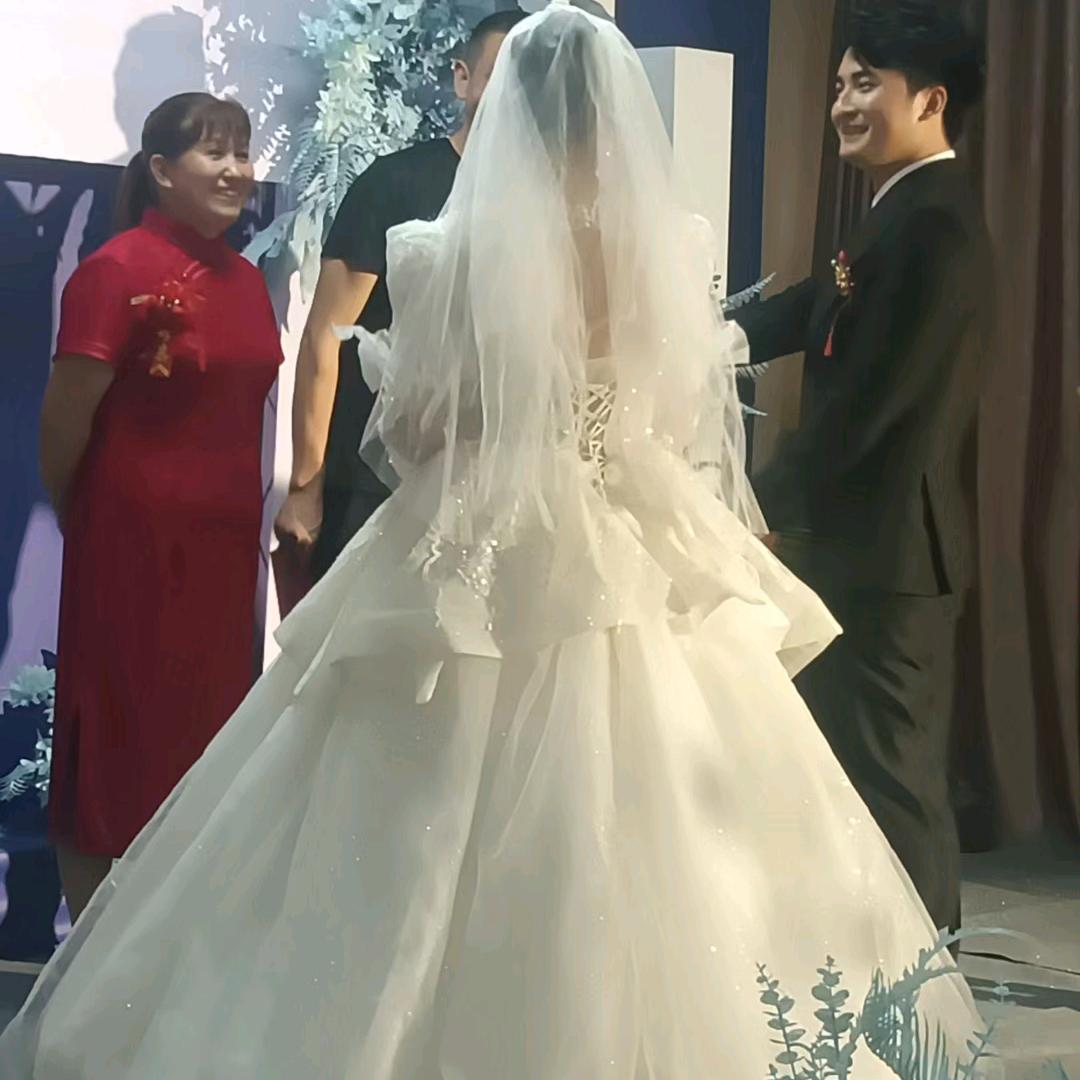 诗然奶奶{拒绝私聊》