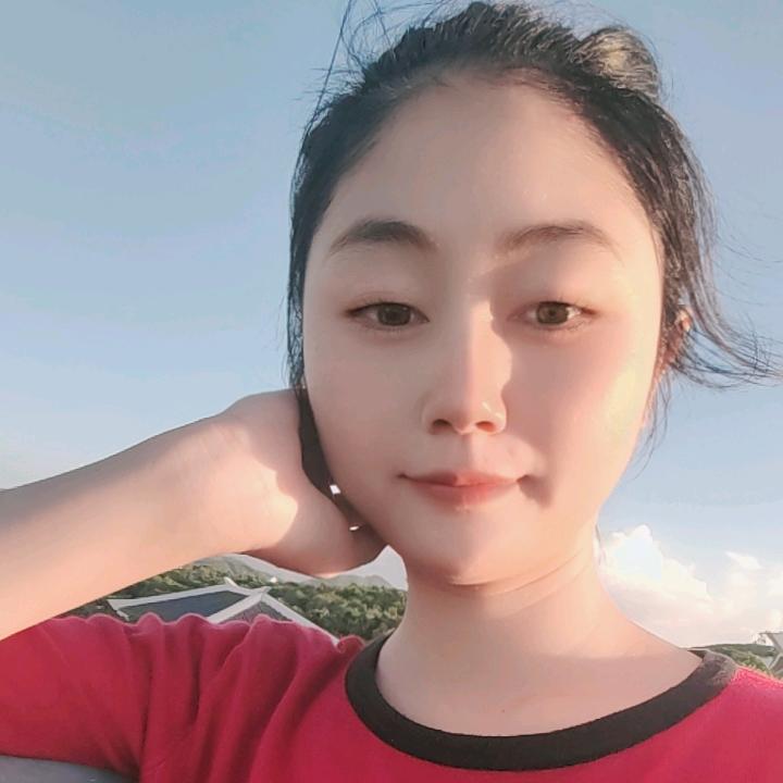 小何服饰