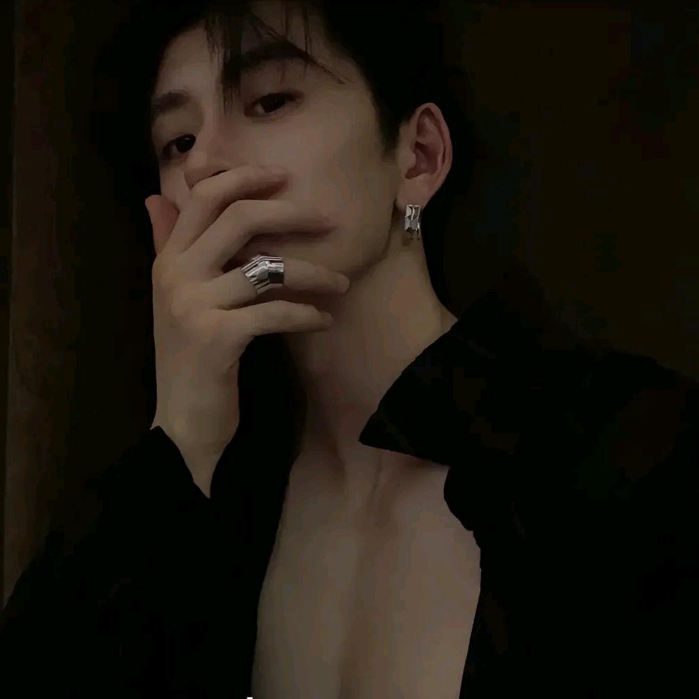 儒雅的李先生