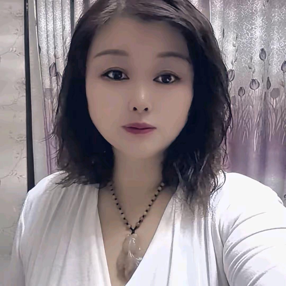 紫色风玲