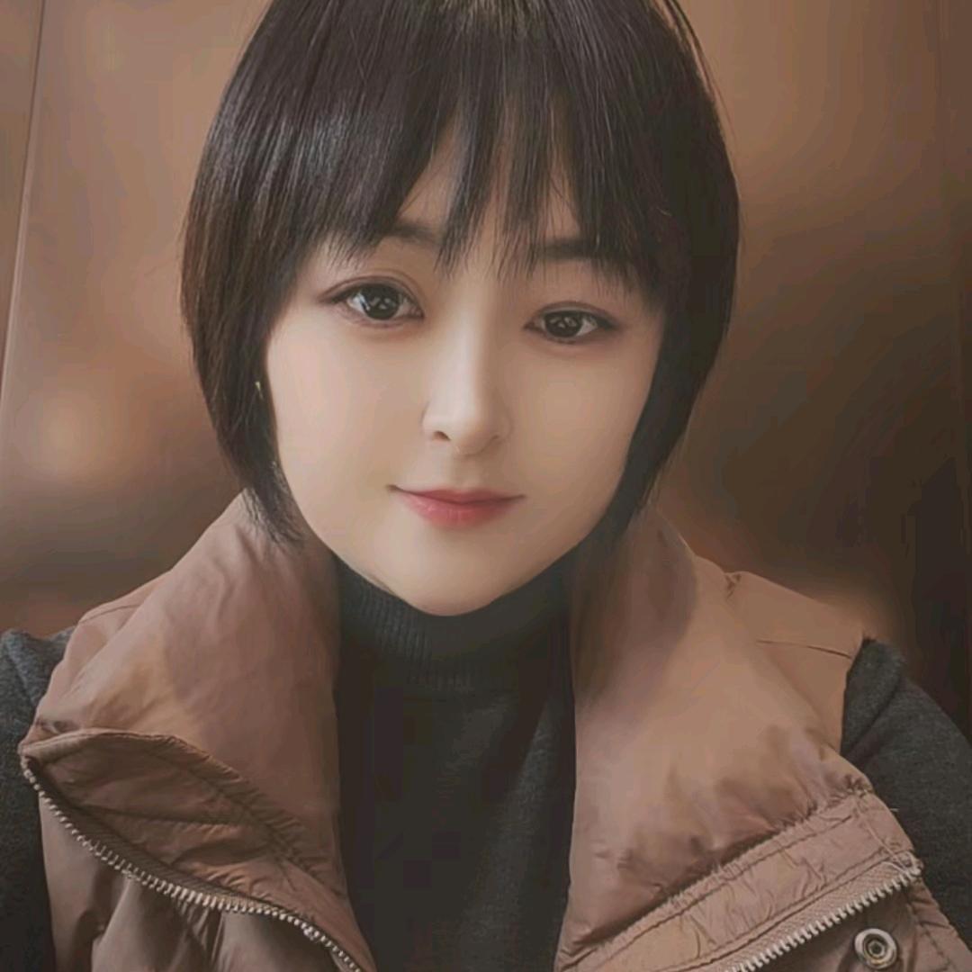 卖家具的崔崔小姐姐