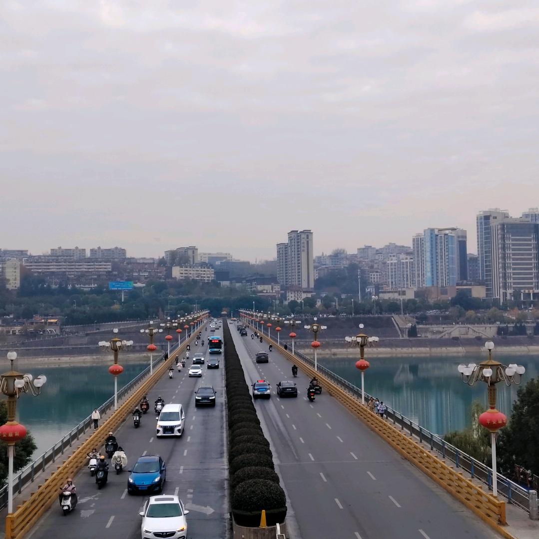 人生一切靠自己