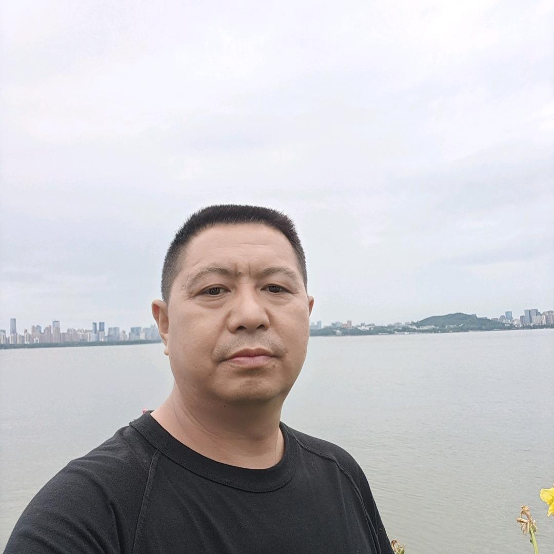 aa骑着蜗牛逛全国