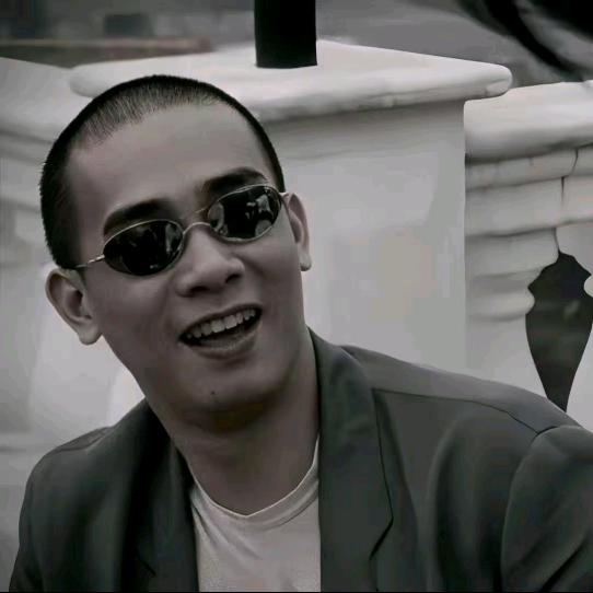 @风与路人