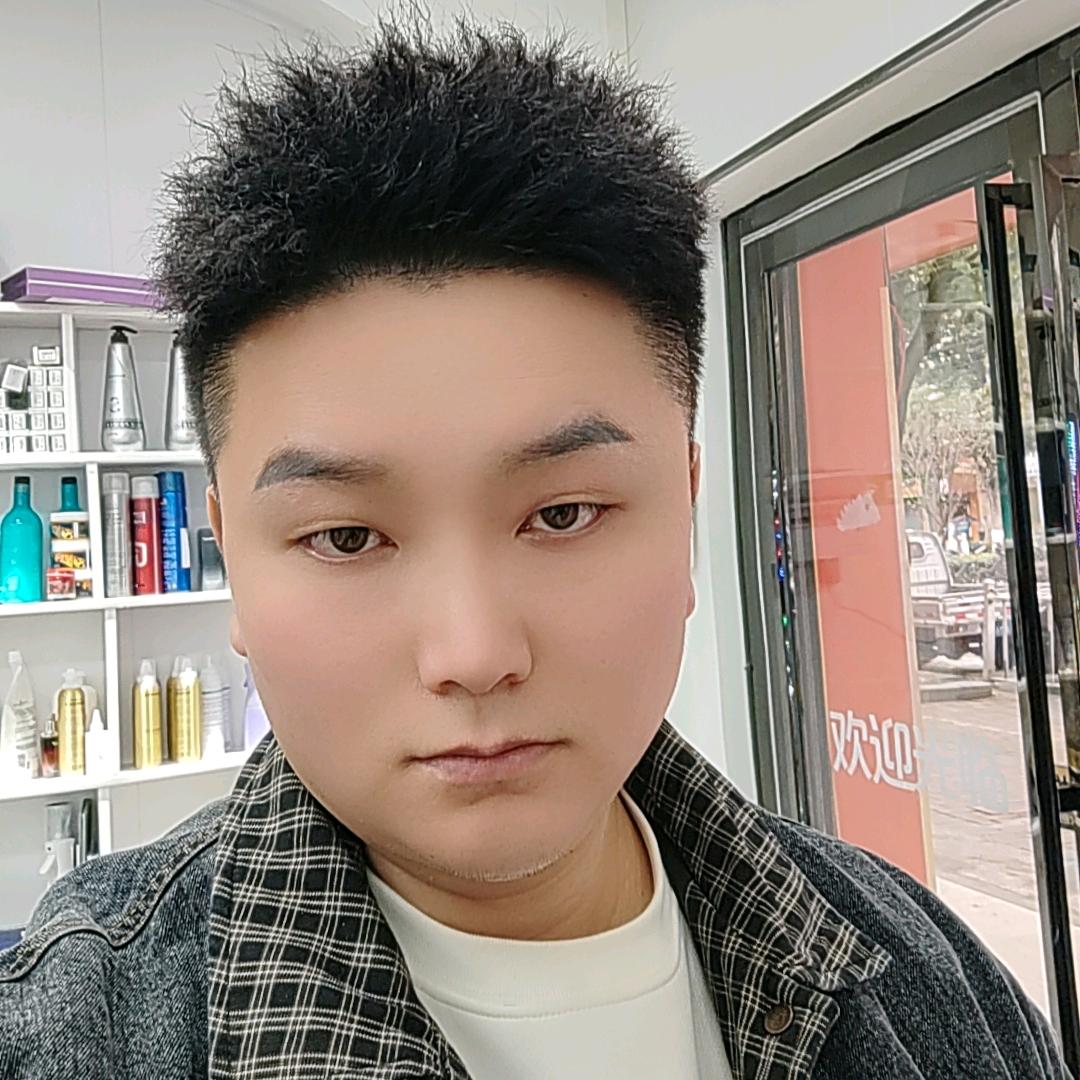 发型师小伟哥