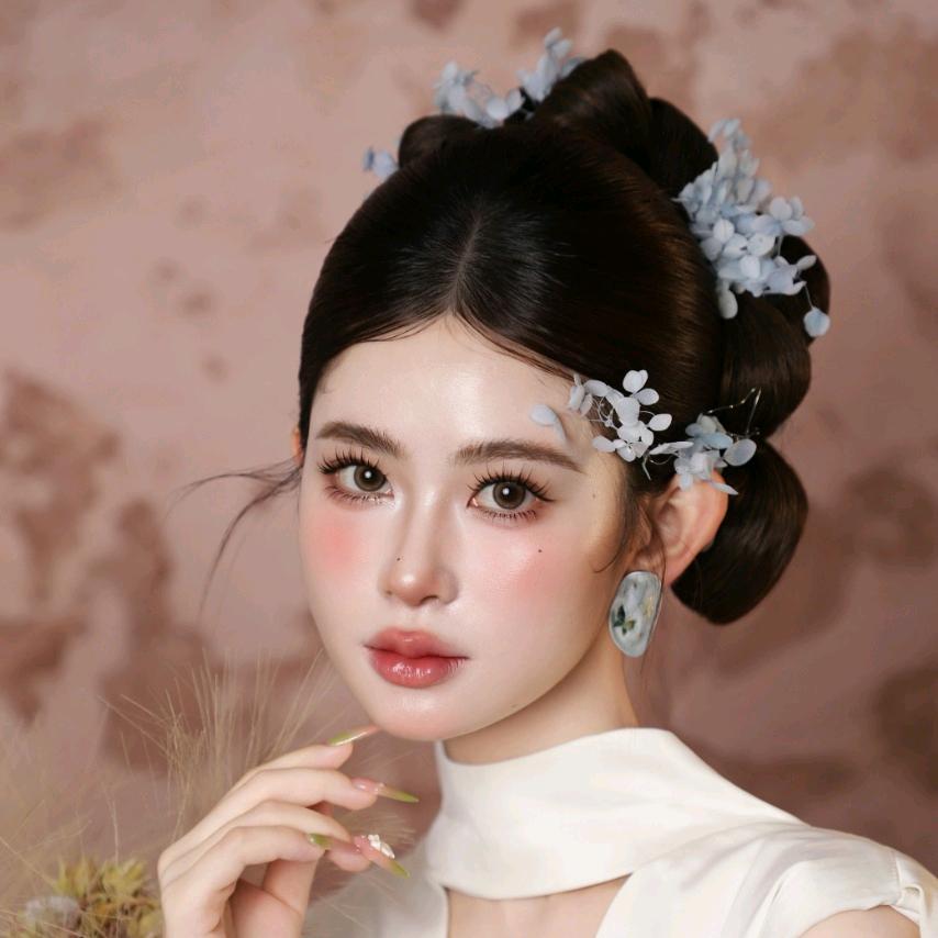 化妆师雅琪